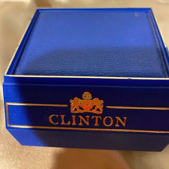 Vintage Clinton, Water and Shock Resistant Watch - Picture 12 of 12